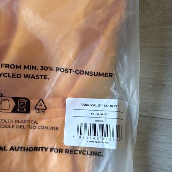 Gymshark ARRIVAL 5" SHORTS Size XS in Orange NWT in packaging - Picture 7 of 7